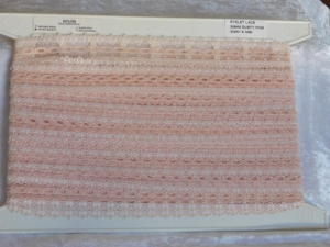 Flower Edge Eyelet Lace Per Meter 30mm Dusty Pink